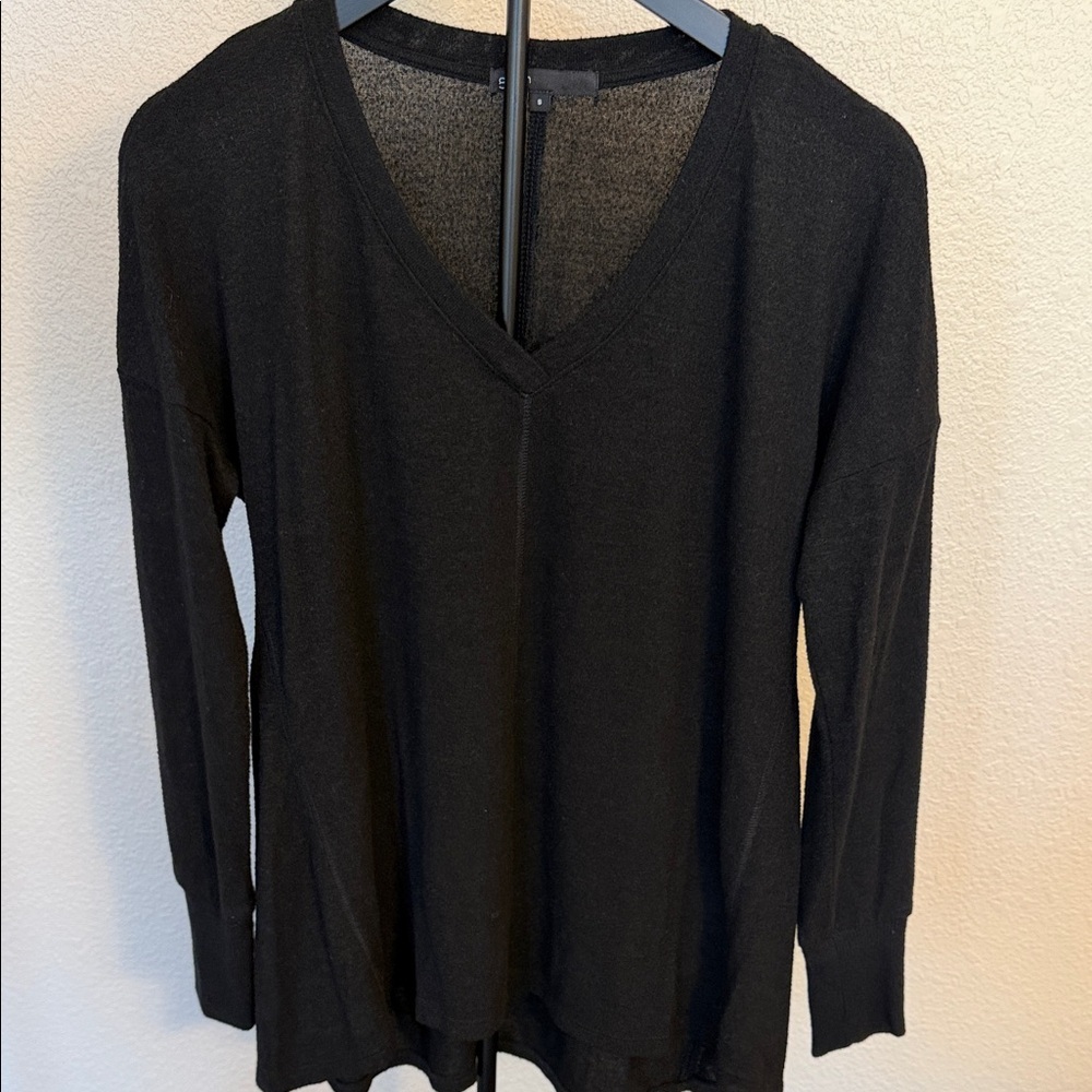 Gibson Black Long Sleeve V-Neck Top